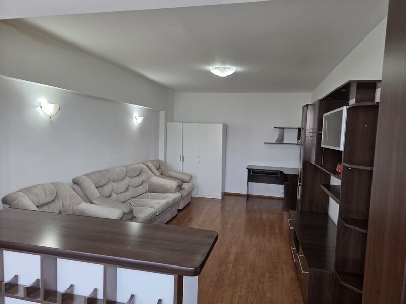 Dristor- bloc dupa cutremur- fix la gura de metrou